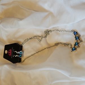 Paparazzi necklace and earrings.
